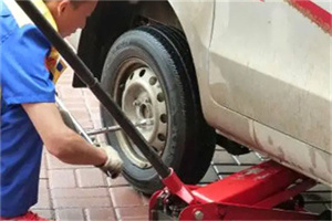 定兴附近拖车24小时服务热线电话